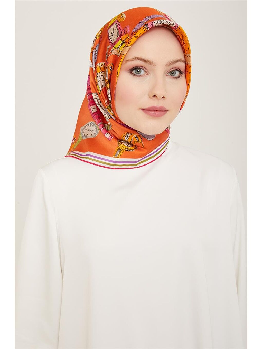 Karışık Obje Desenli Twill İpek Eşarp 24Ya9141 80 04