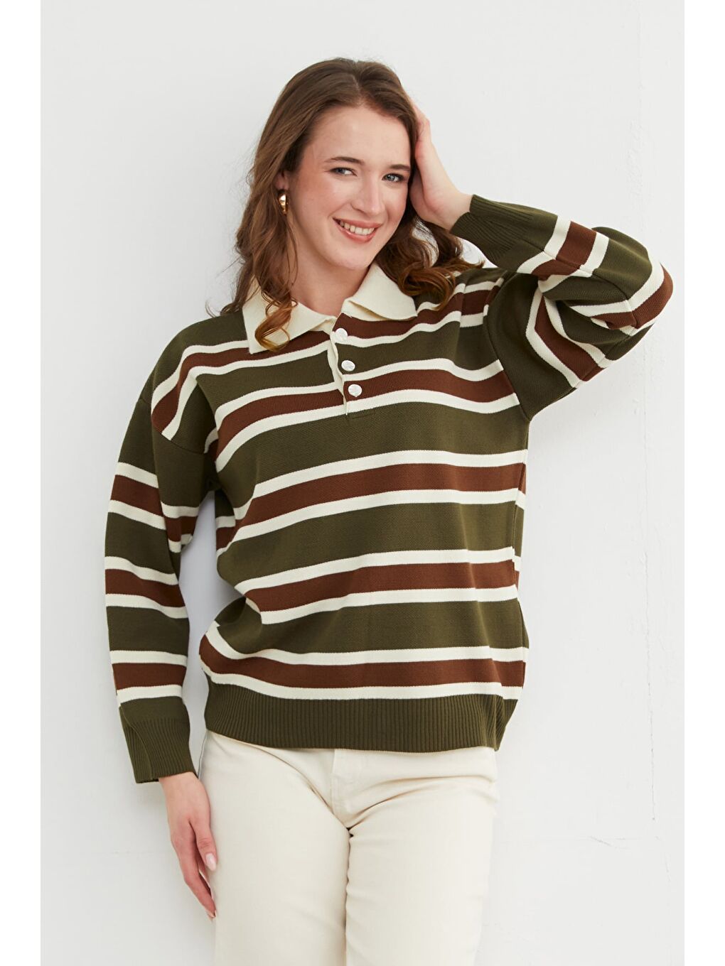 Haki Şeritli Yarım Düğmeli Polo Yaka Triko Kazak-4