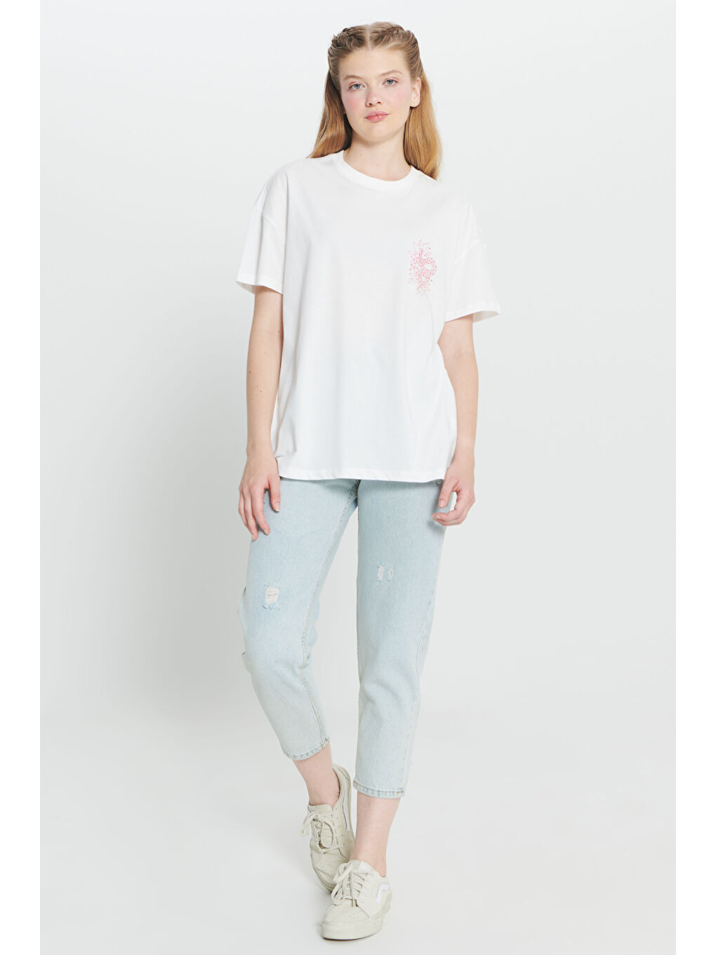 Ekru %100 Pamuk Oversize Fit Bol Kesim Bisiklet Yaka Baskılı Tişört-2