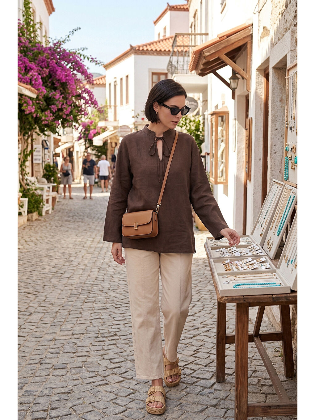 Kahverengi Bağlamalı Hakim Yaka Pamuklu Rahat Bluz 6925480-1