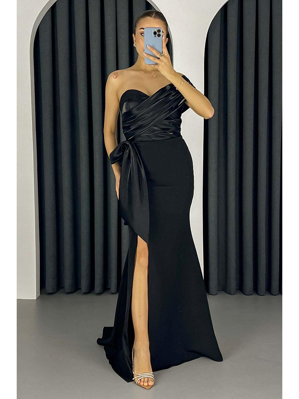 Kadın Siyah Organze Detay Uzun Abiye Elbise-2