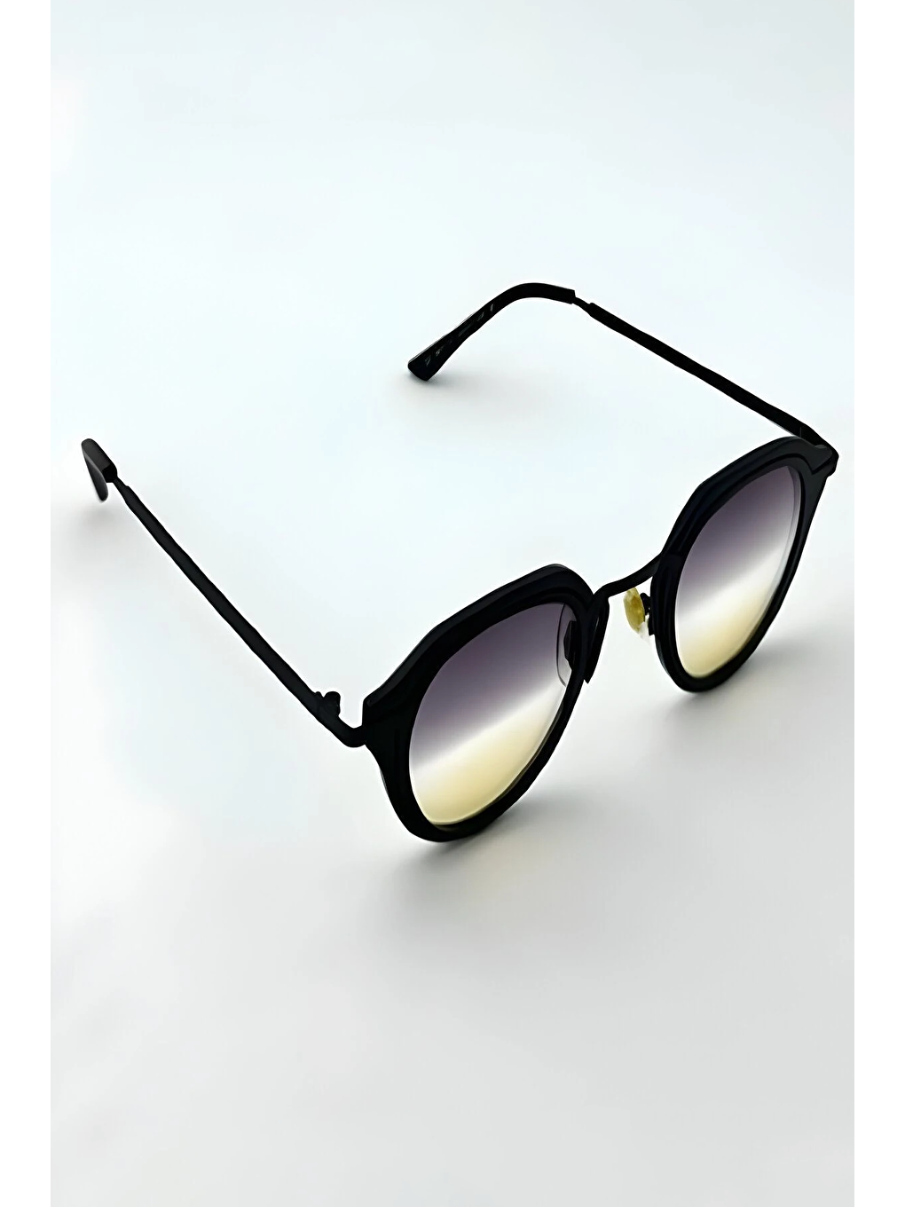 Kadın Siyah Degrade Camlı Yuvarlak Güneş Gözlüğü