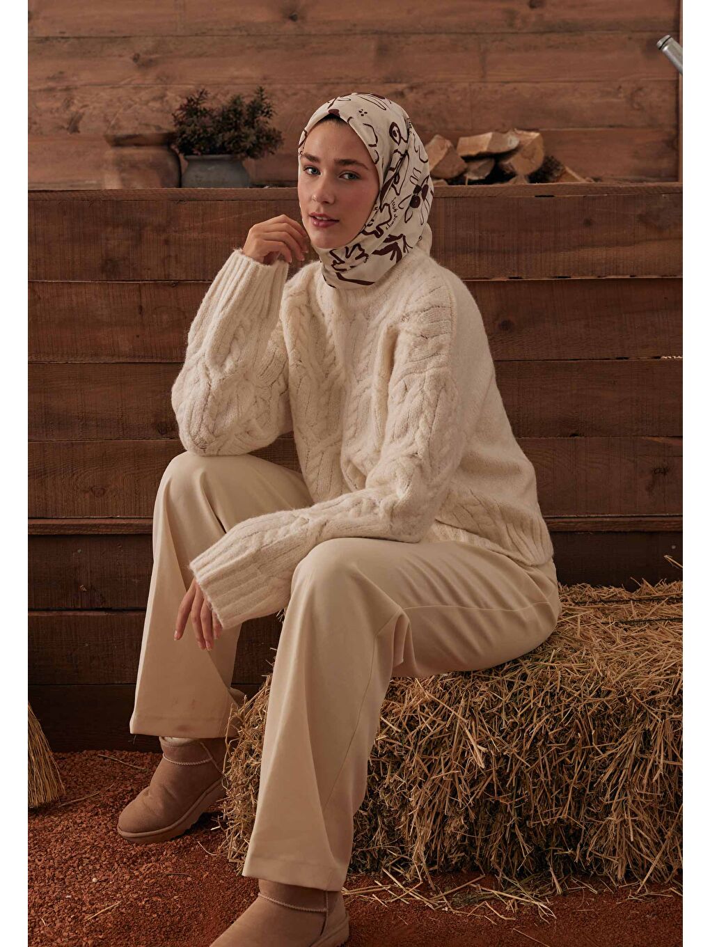 Kırmızı Luna Desen Pamuk İpek Eşarp Vişne-1