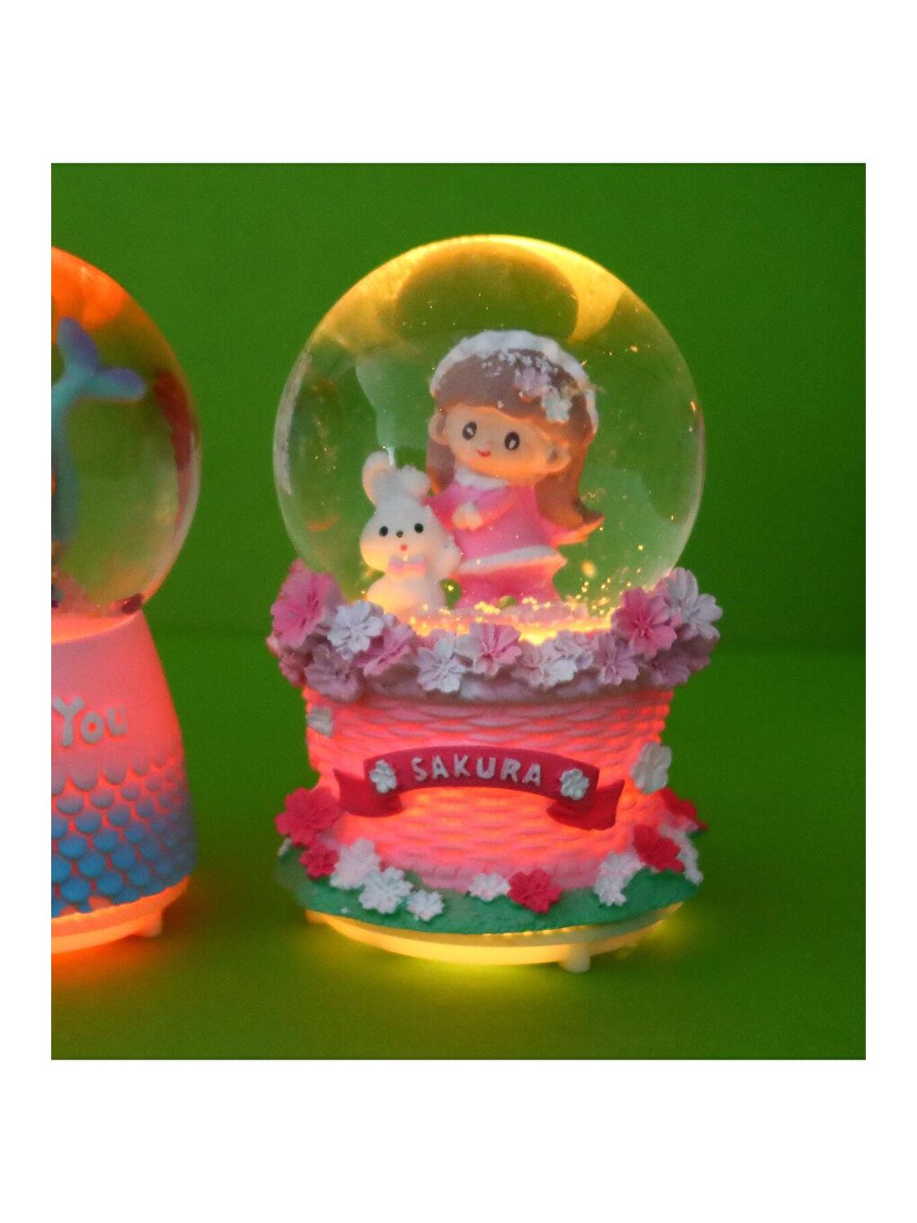 Karışık Orta Boy Işıklı Müzikli Sakura Kar Küresi-1