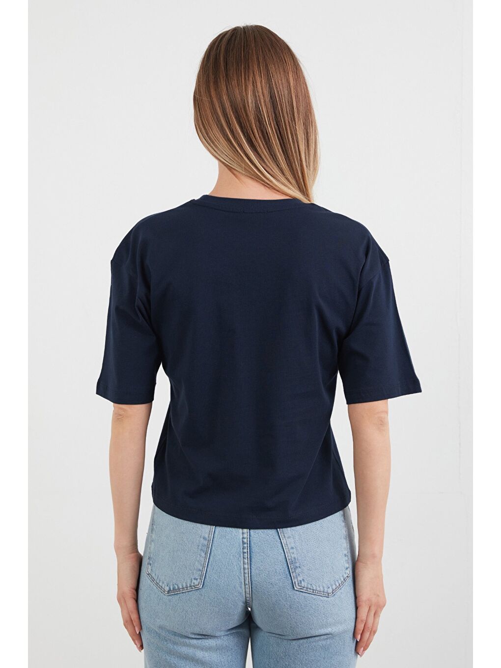 Lacivert Peacebud Aksesuar Detaylı Oversize Crop Tişört-3