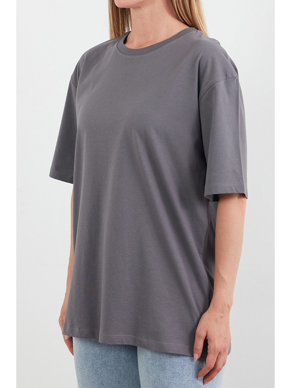 Antrasit Sırtı Kedi Baskılı Oversize Tişört-4