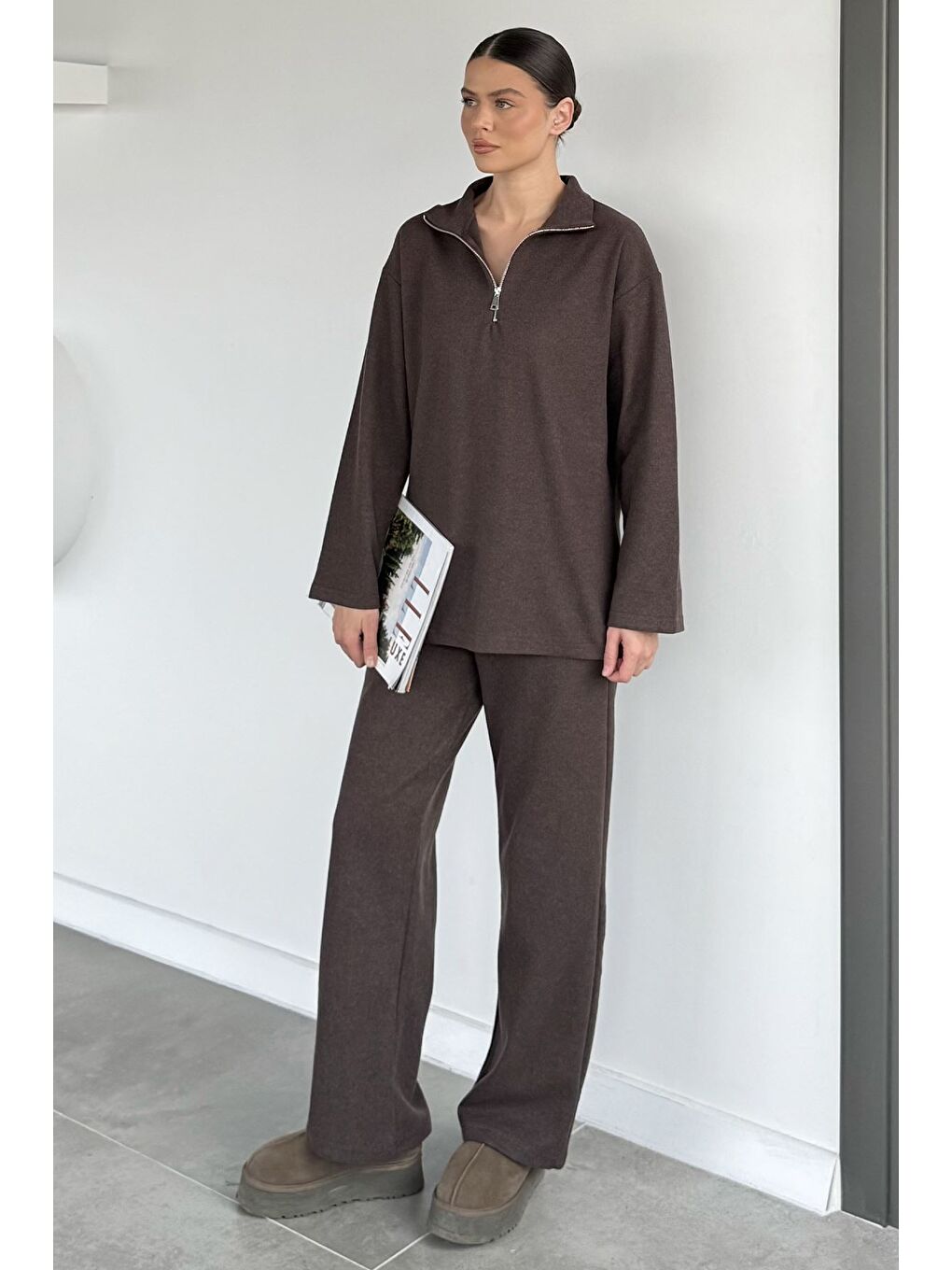 Kahverengi Kadın Polo Yaka Selanik Kumaş Sweat Bel Lastikli Pantolon İkili Takım-1