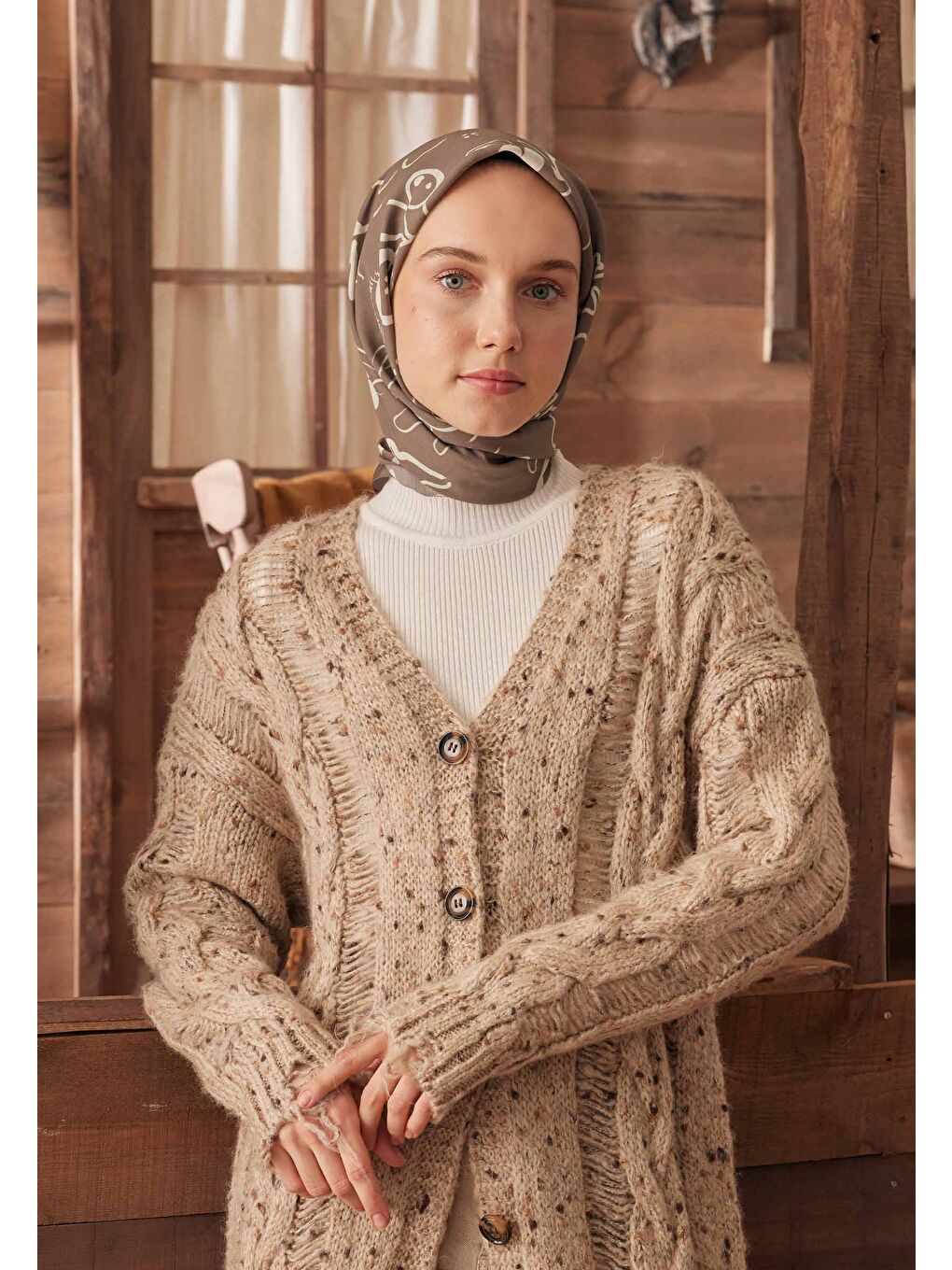 Kahverengi Luna Desen Pamuk İpek Eşarp Tozlu Kahve