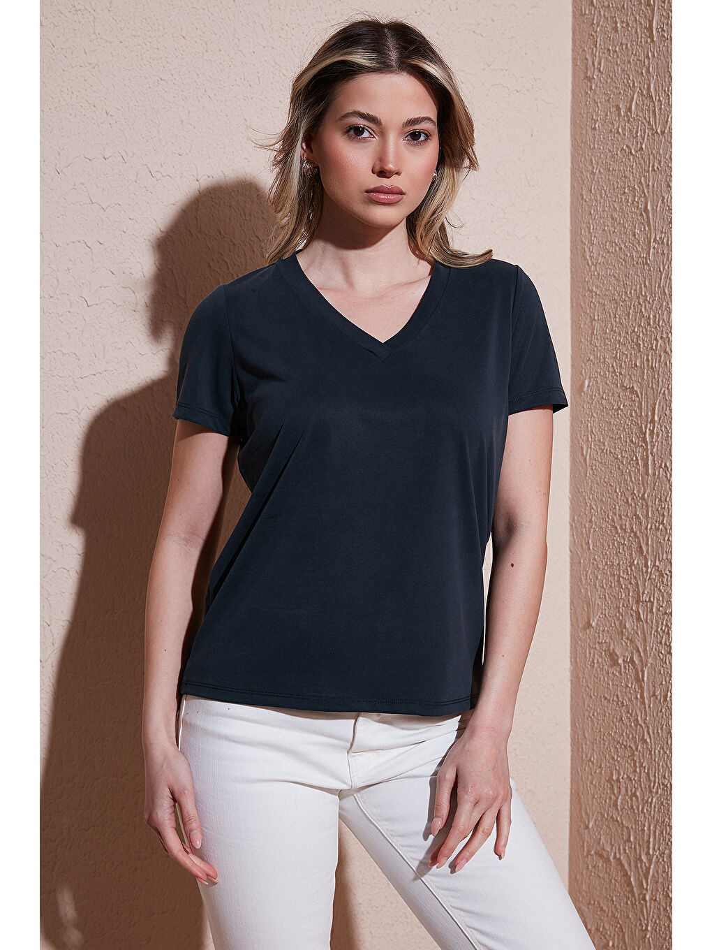 Antrasit Modal Rahat Kalıp V Yaka Bluz 26Y0144K1-3