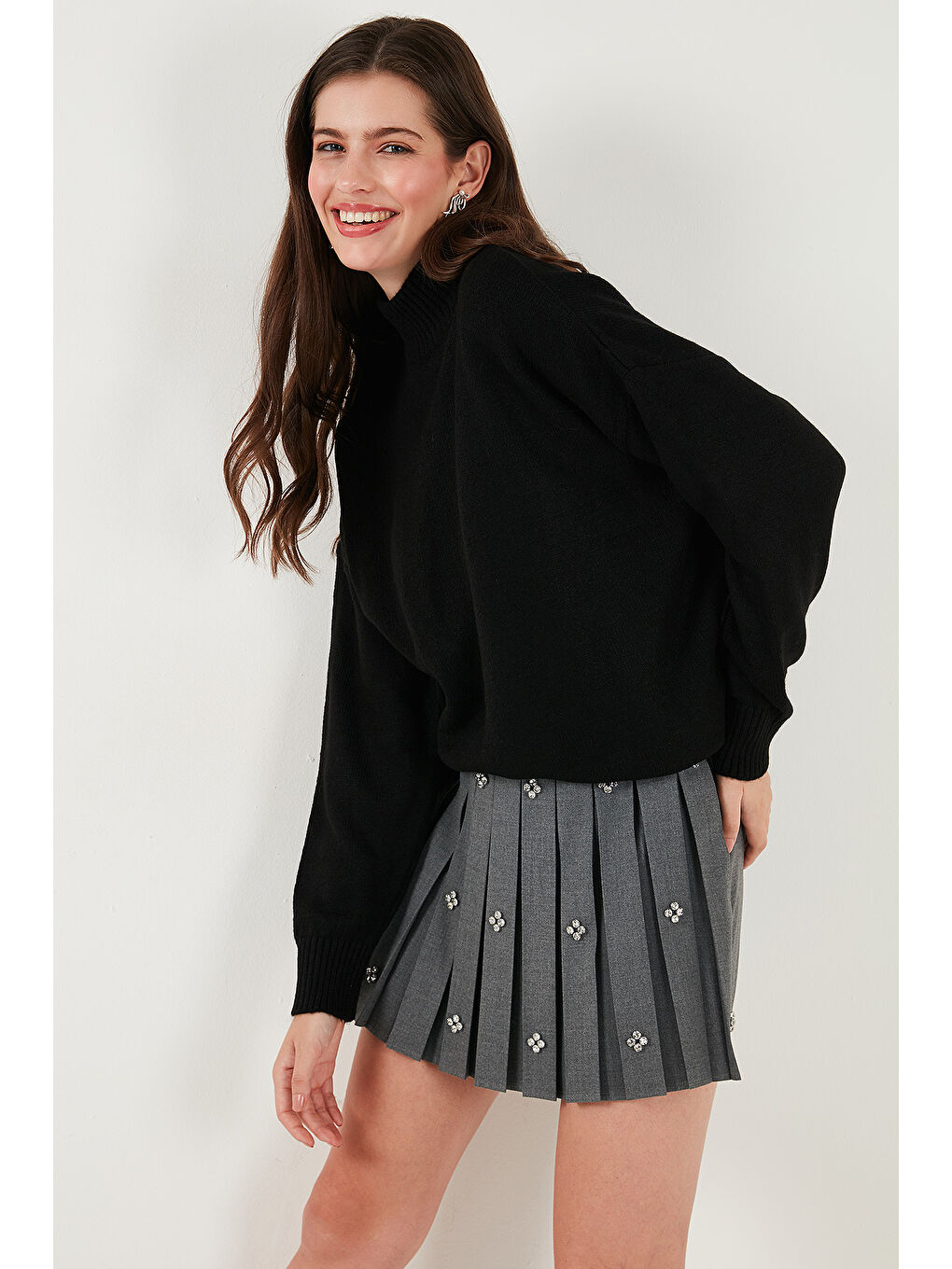 Siyah Premium Oversize Fit Balıkçı Yaka Yumuşak Dokulu Triko Kazak 680KZ00469-3