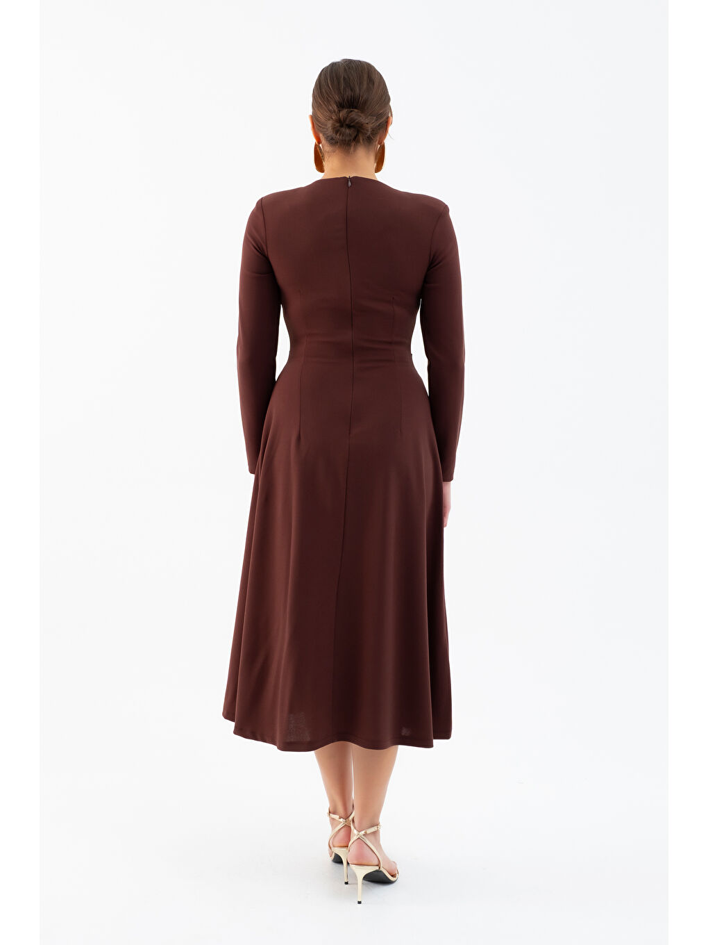Kadın Kahverengi Uzun Kol Gold Düğmeli Midi Elbise-5