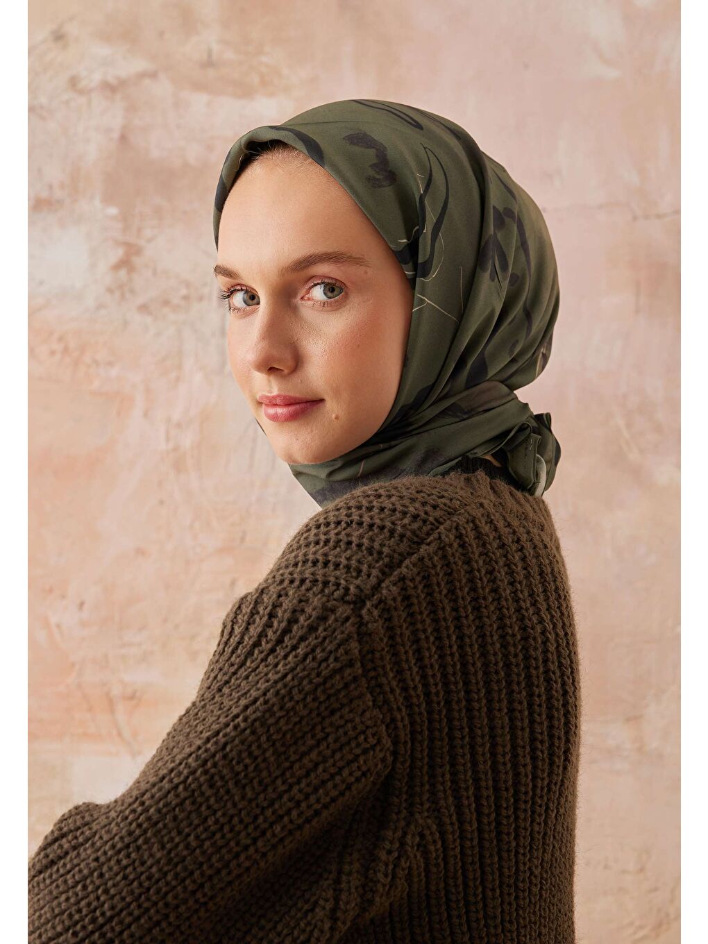 Aura Desen Pamuk İpek Eşarp Orman Yeşili-4