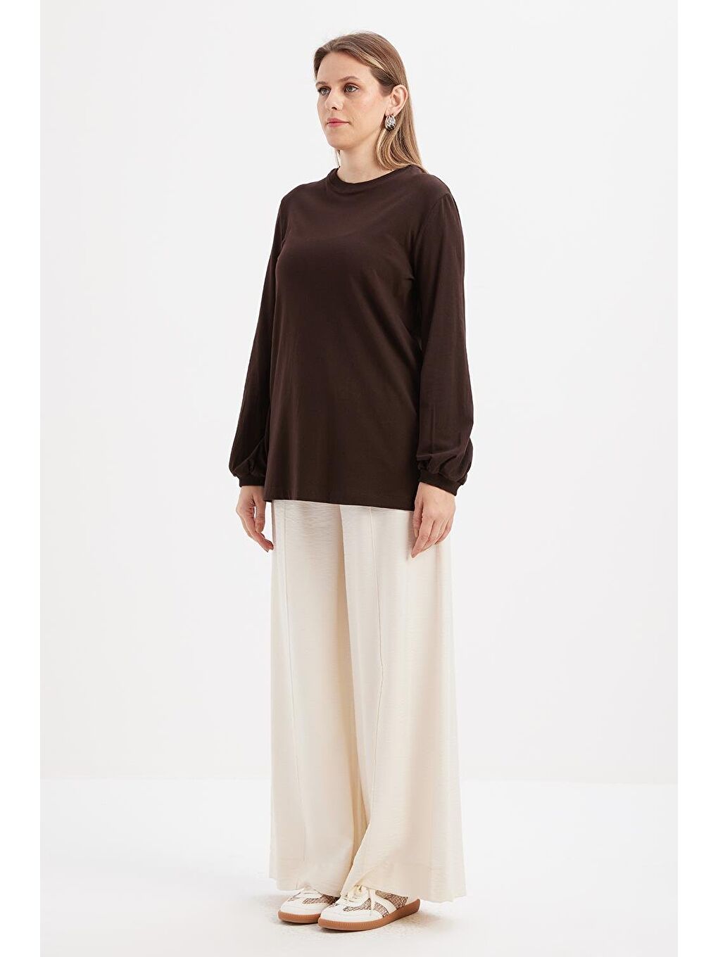 Kahverengi Kahve-Bisiklet Yaka Kol Ucu Büzgülü Elastanlı Pamuklu Bluz-2