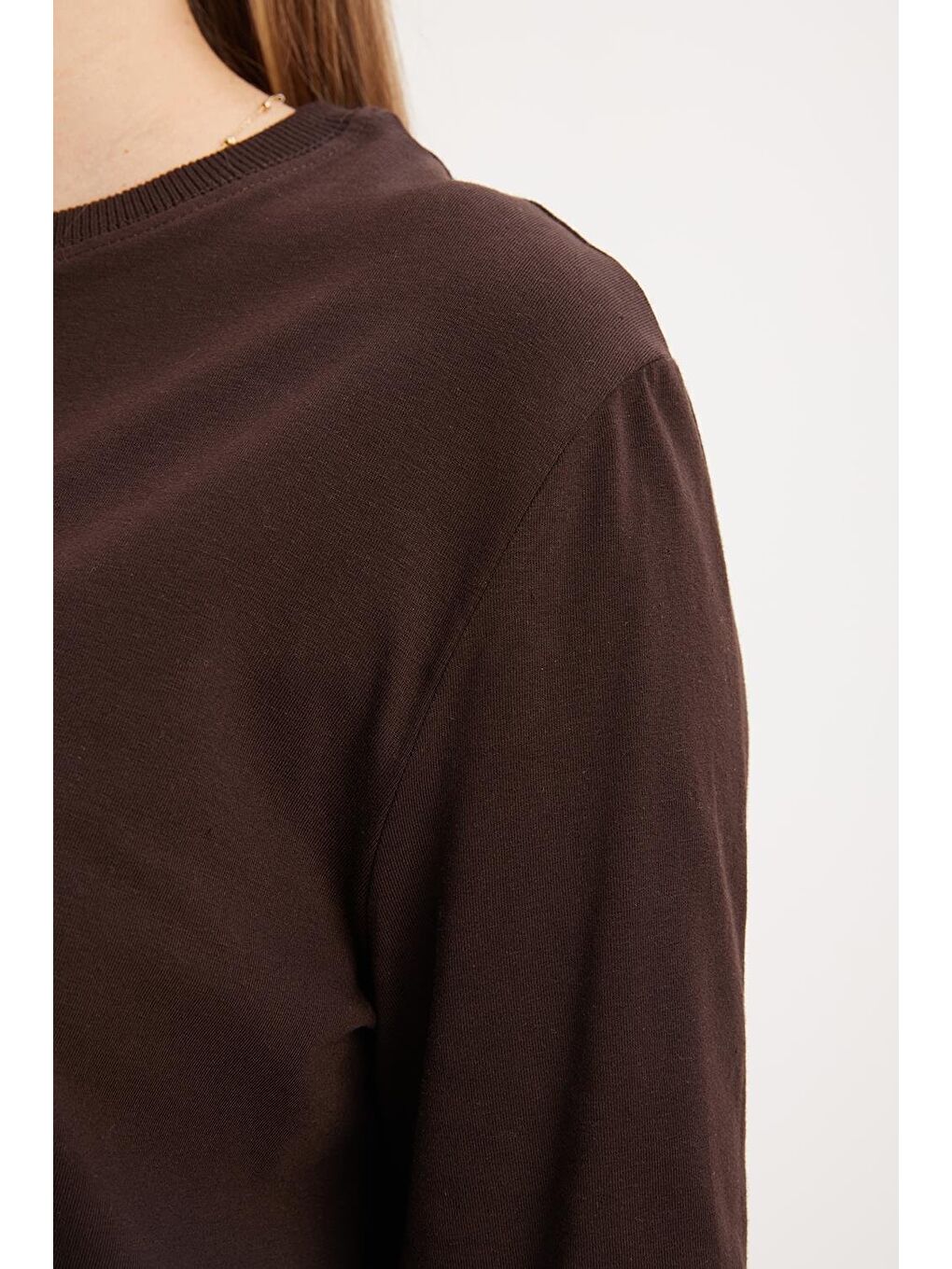 Kahverengi Kahve-Bisiklet Yaka Kol Ucu Büzgülü Elastanlı Pamuklu Bluz-4