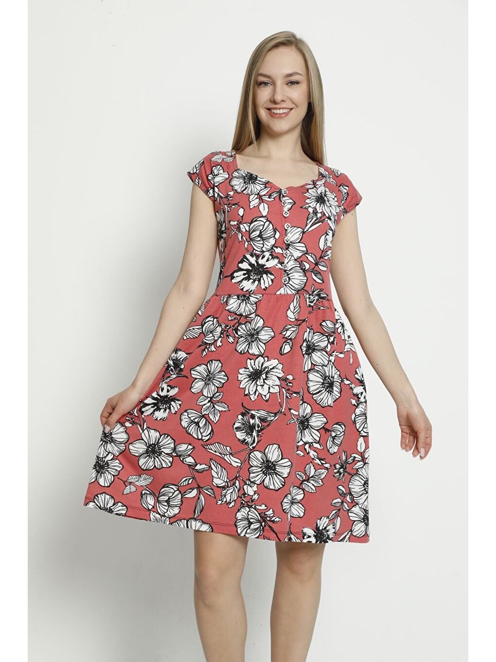 Kırmızı Kadın Kısa Kollu Desenli Düğmeli Cepli Penye Modal Pamuklu Elbise-4