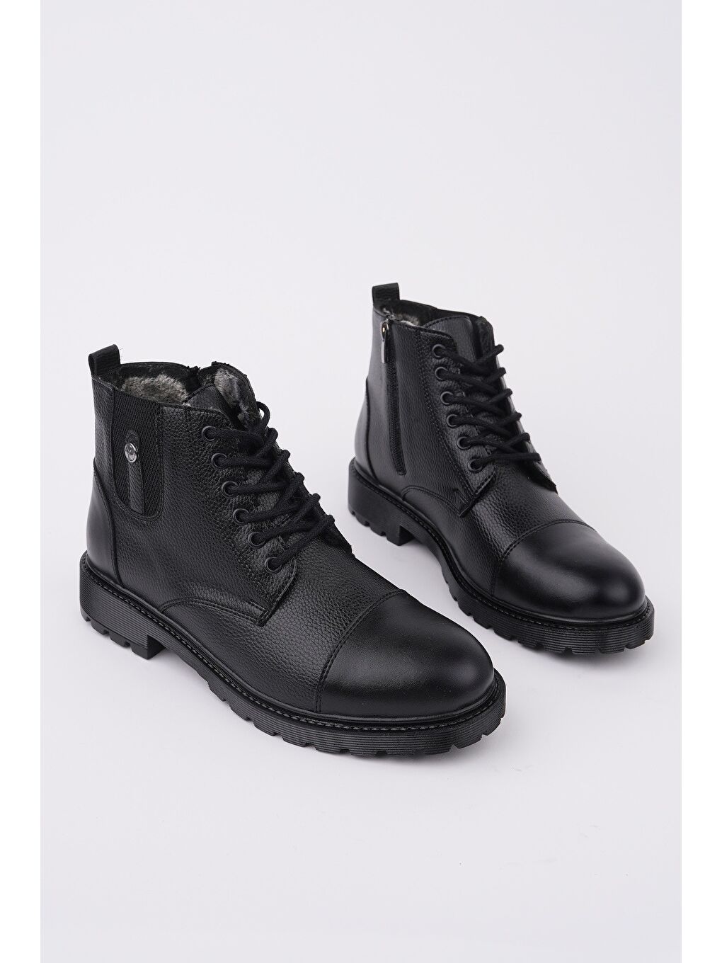 Siyah RAFA Fermuarlı Bağcıklı Kürklü Erkek Bot-1