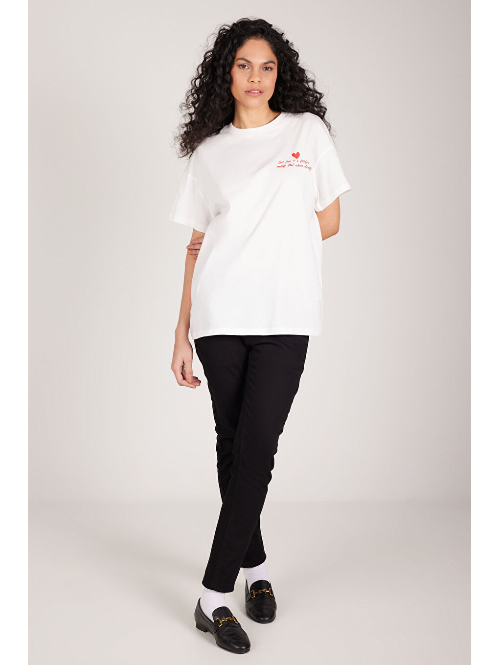 Beyaz Oversize Fit Bol Kesim %100 Pamuk Baskılı Bisiklet Yaka Tişört-1