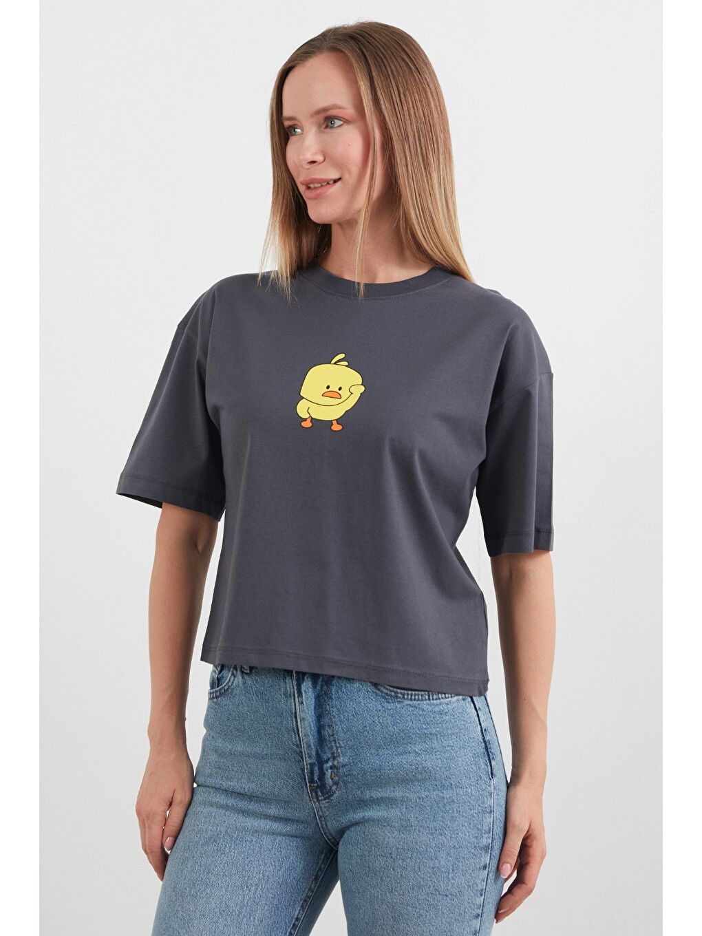 Antrasit Civciv Baskılı Kısa Kol Tişört-1