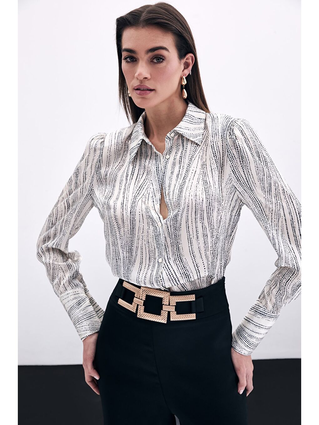 Lila Geniş Manşetli Gömlek - Ekru-Siyah-1