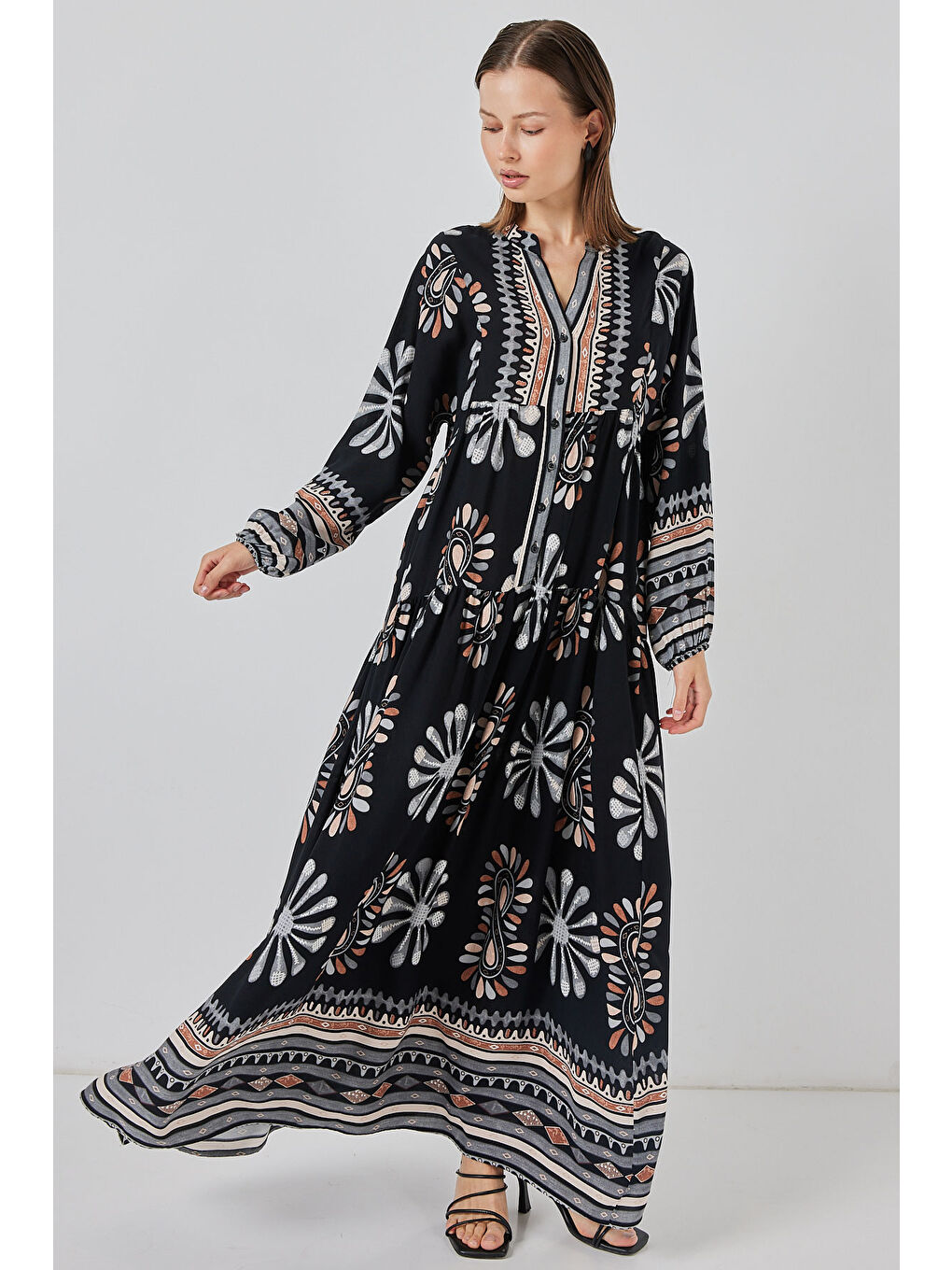 Kadın Desenli Uzun Tesettür Elbise 2585 - A.Siyah-1