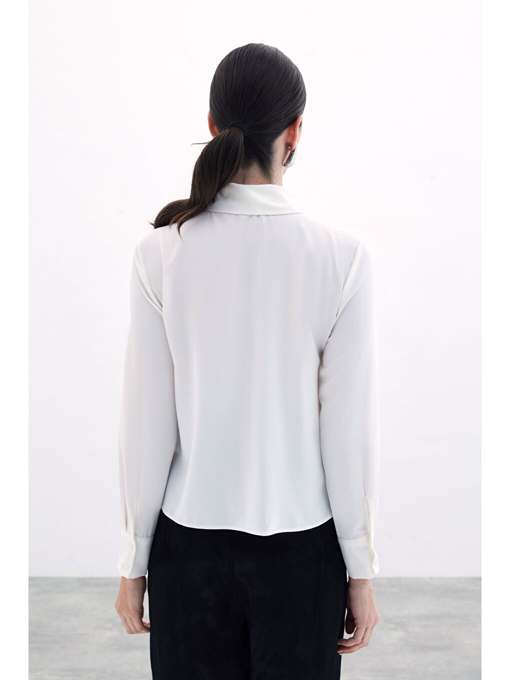 Şerit Aksesuarlı Gömlek - Ekru-4