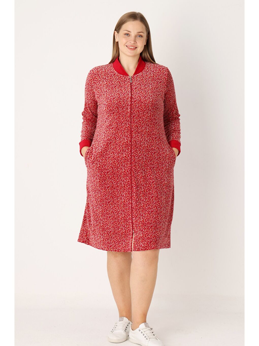 Kırmızı Desenli Pamuklu Kadife Cepli Fermuarlı Uzun Kollu Kadın Büyük Beden Elbise