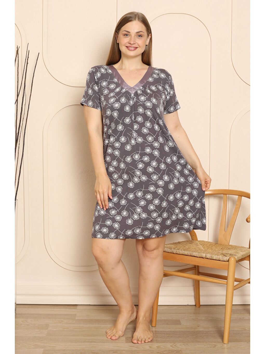 Mor Kadın Büyük Beden Desenli Satenli Viskon Gecelik-1