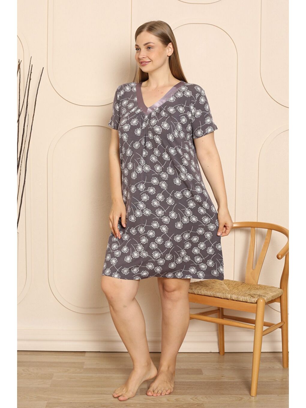 Mor Kadın Büyük Beden Desenli Satenli Viskon Gecelik-3