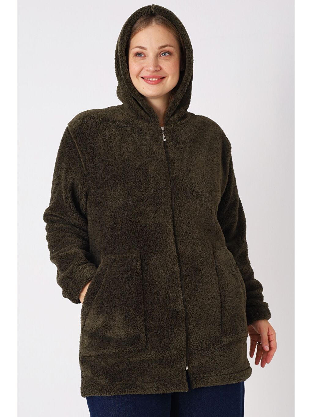 Haki Kadın Büyük Beden Kapüşonlu Fermuarlı Cepli Soft Pelüş Sweatshirt