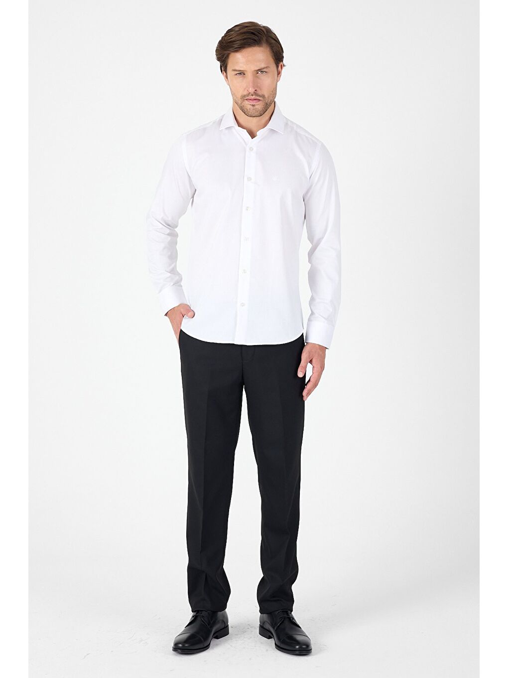 Beyaz Uzun Kol Yarım İtalyan Yaka Cepsiz Non Iron Slim Fit Pamuklu Gömlek 1004250267-3