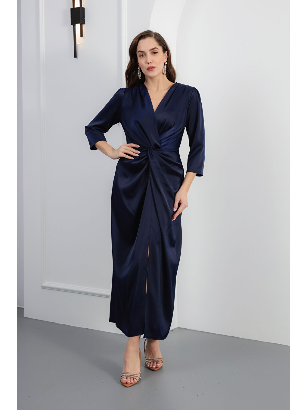 Kadın Lacivert V Yaka Midi Abiye Elbise-1