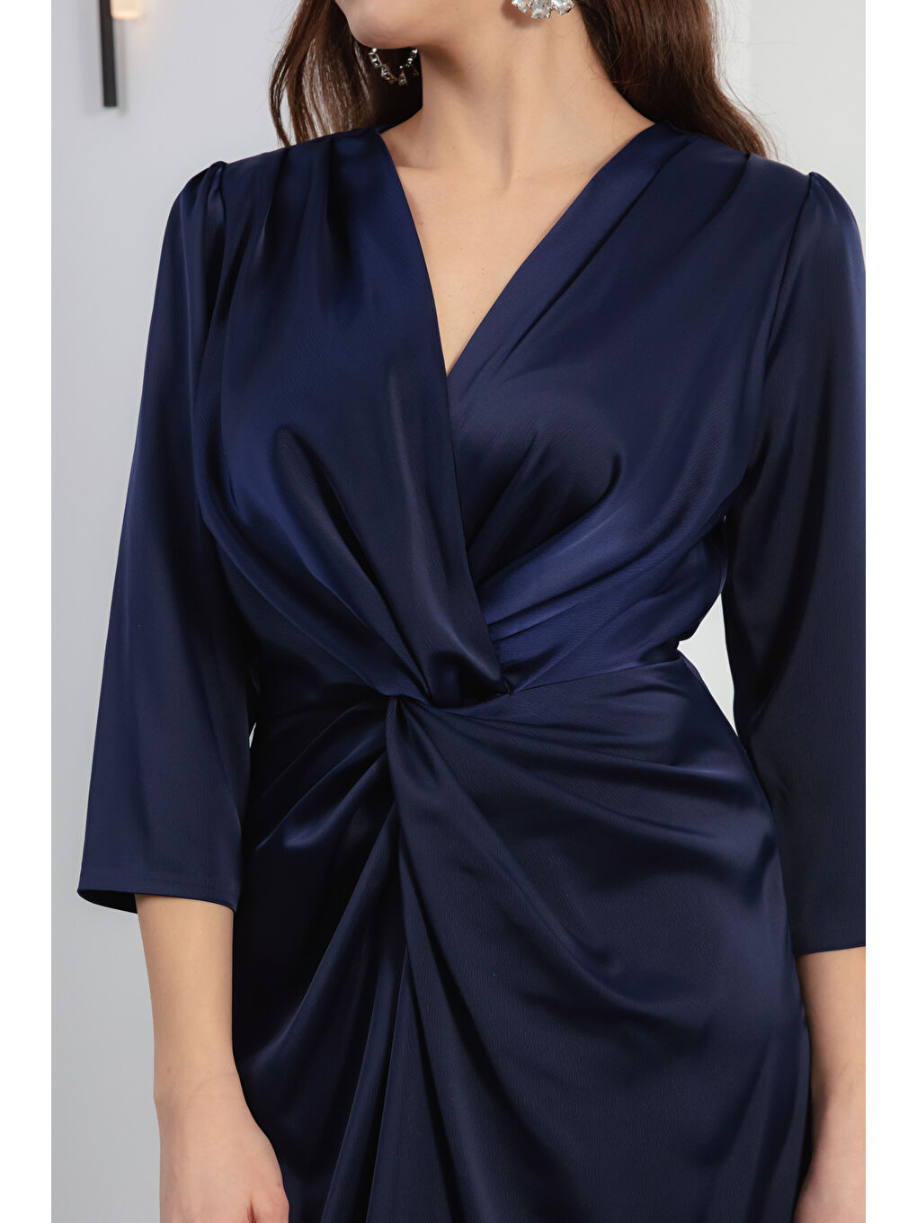 Kadın Lacivert V Yaka Midi Abiye Elbise-3