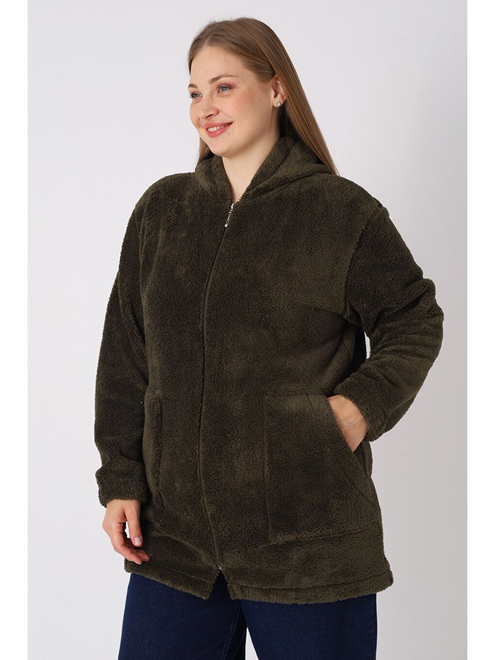 Haki Kadın Büyük Beden Kapüşonlu Fermuarlı Cepli Soft Pelüş Sweatshirt-3