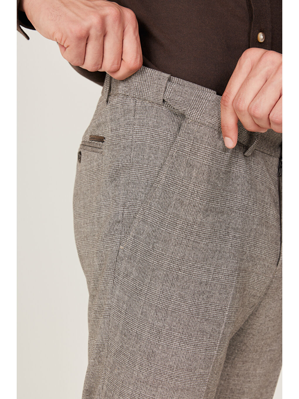 Erkek Kahverengi Comfort Fit Rahat Kesim Beli Lastikli Desenli Esnek Pantolon-4