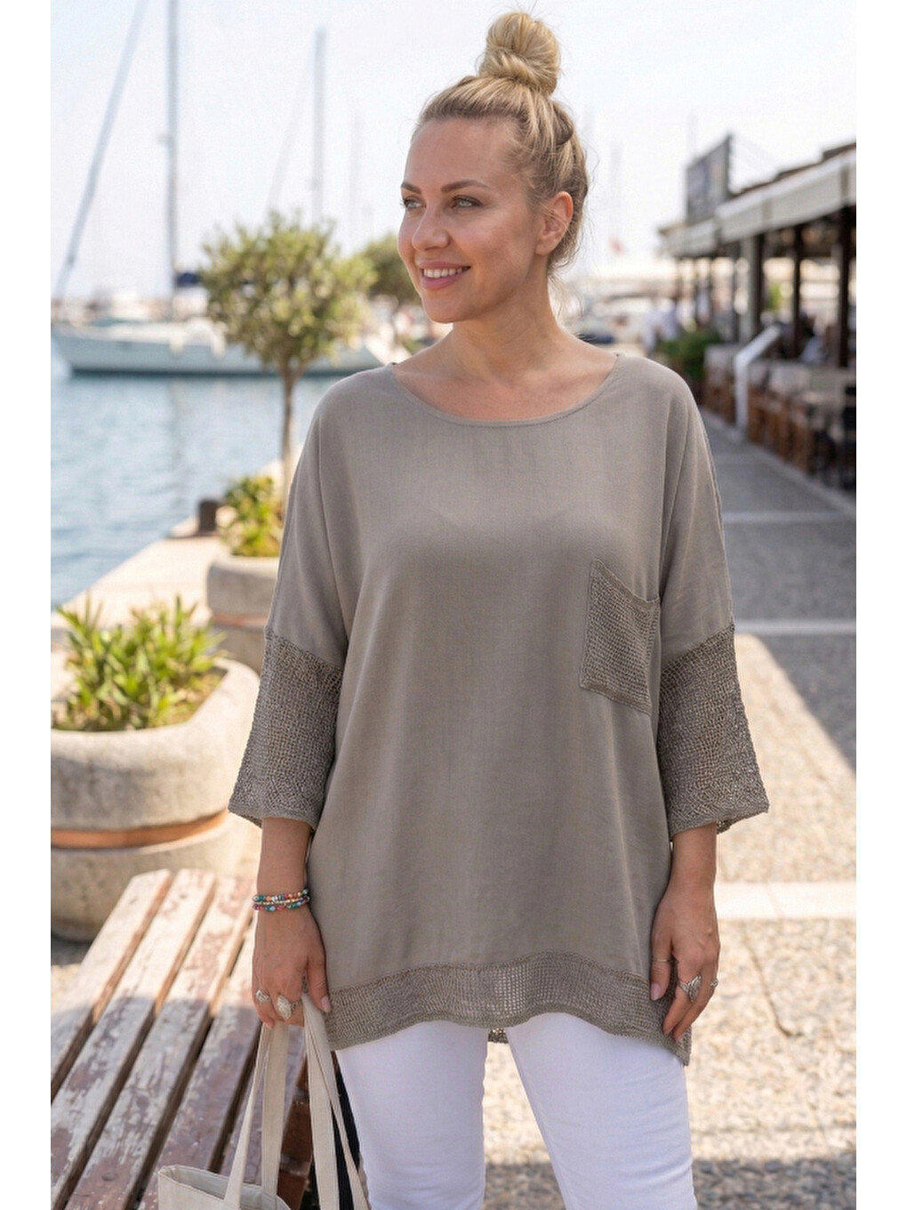 Bej Vizon Bisiklet Yaka 3/4 Kol, Kol Ve Etek Ucu File Detaylı Casual Müslin Oversize Dokuma Bluz 60 65-1
