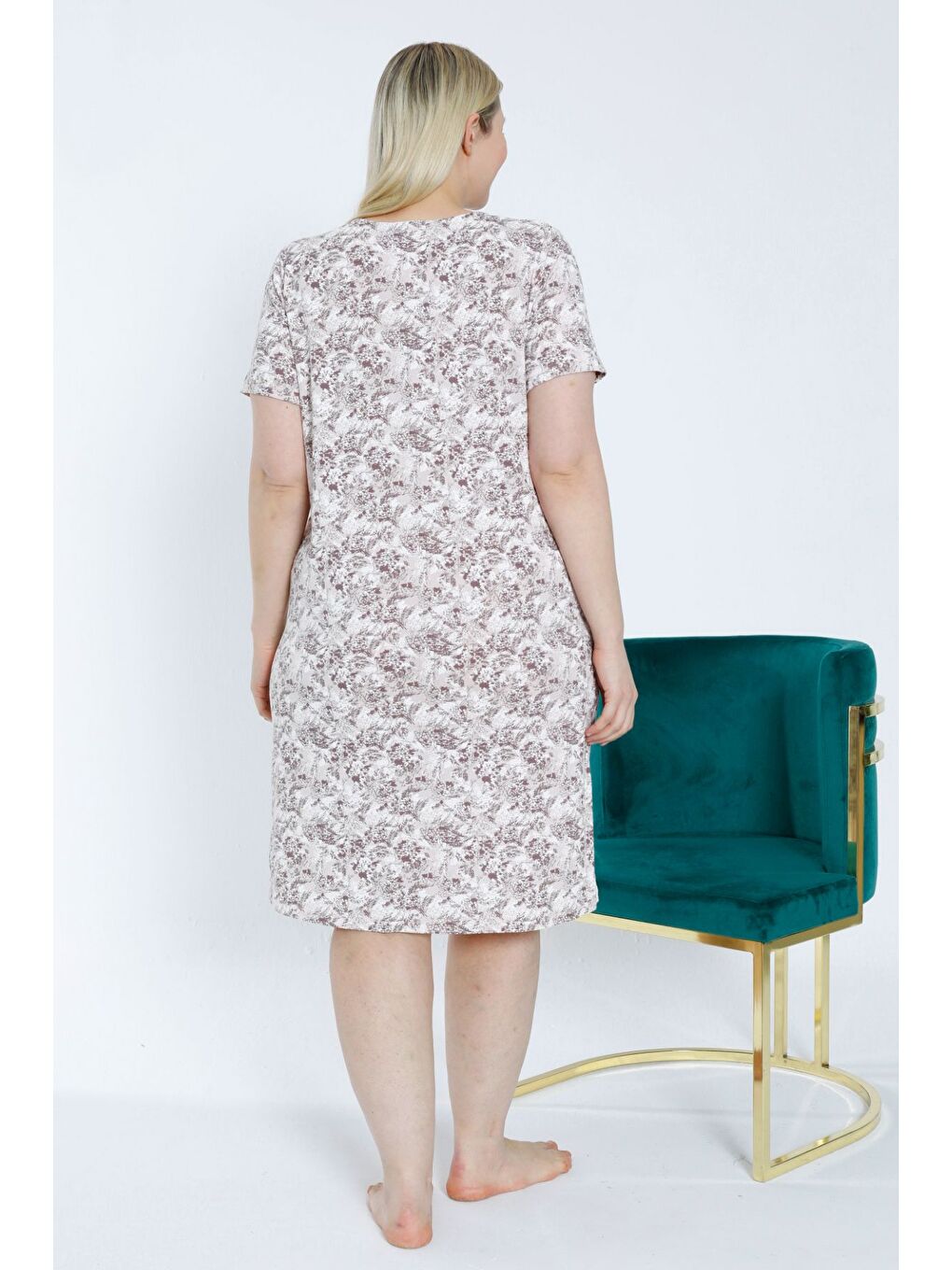 Beyaz Kadın Kısa Kollu Desenli Biyeli Esnek Viskon Büyük Beden Gecelik-2