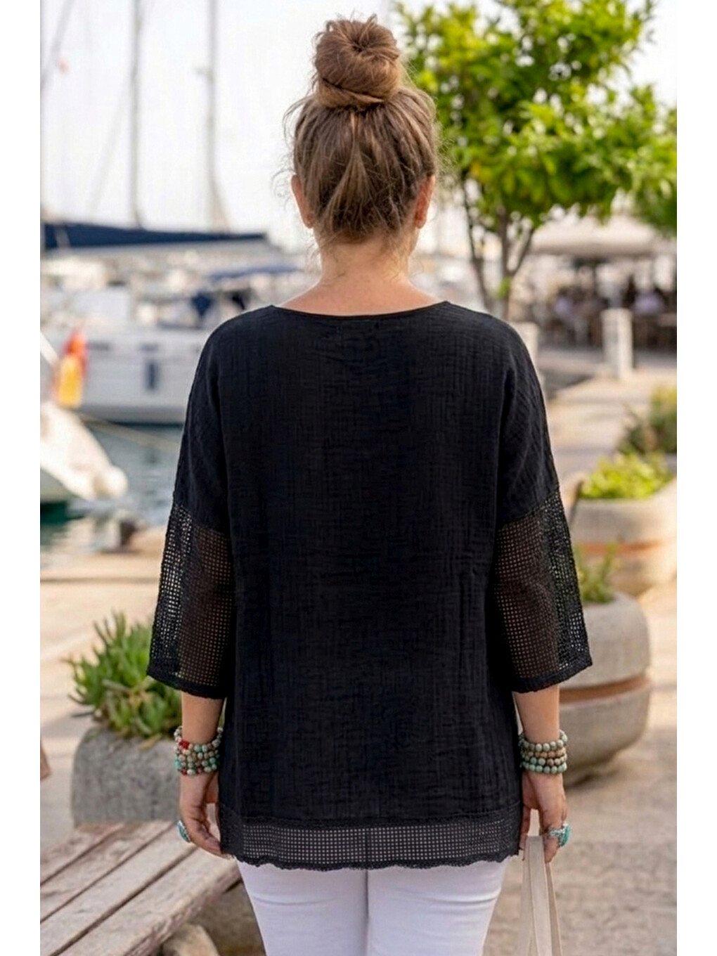 Siyah Bisiklet Yaka 3/4 Kol, Kol Ve Etek Ucu File Detaylı Casual Müslin Oversize Dokuma Bluz 60 65-5