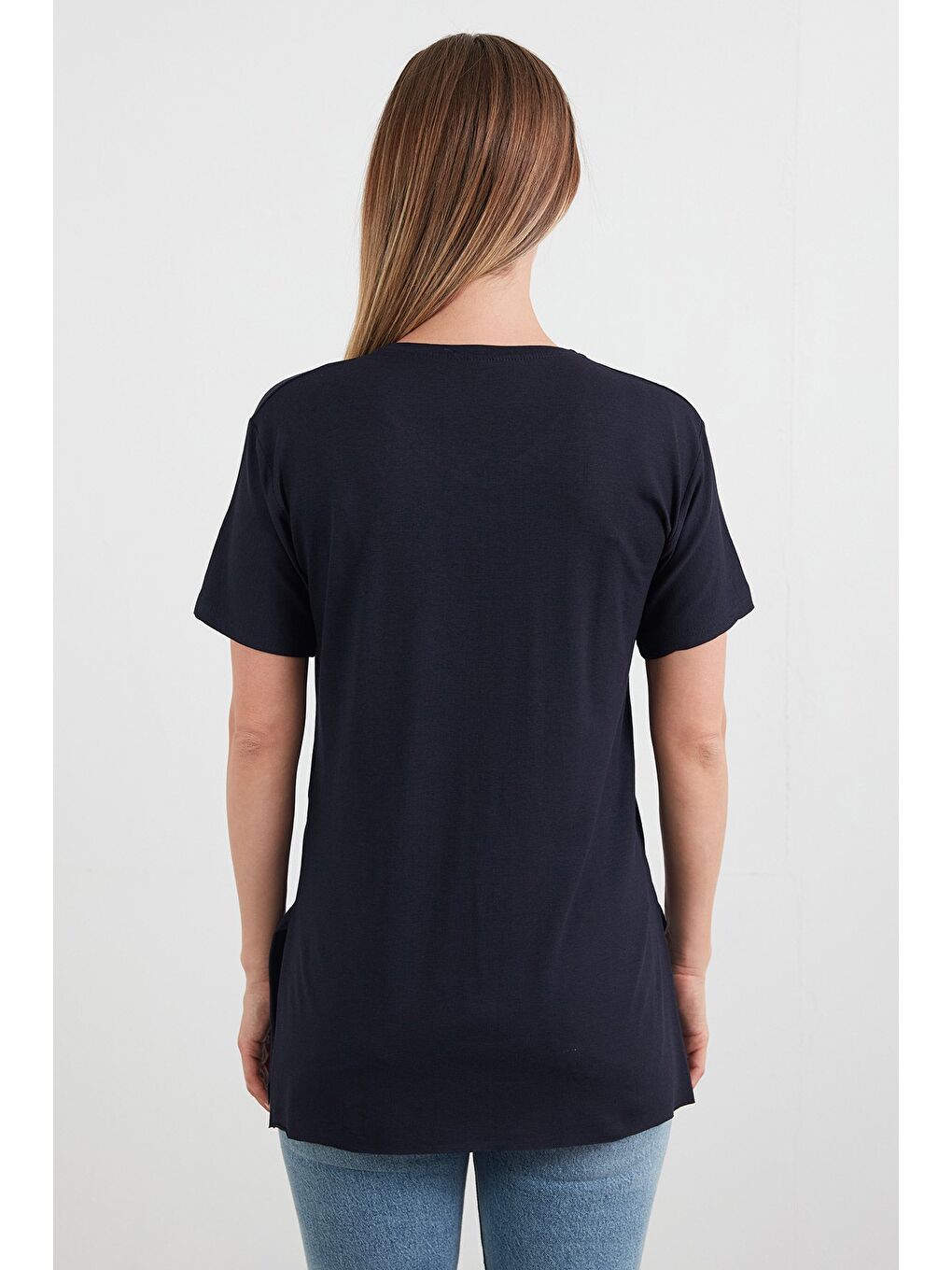 Lacivert Basic V Yaka Yanları Yırtmaçlı Elastanlı Salaş Tişört-4