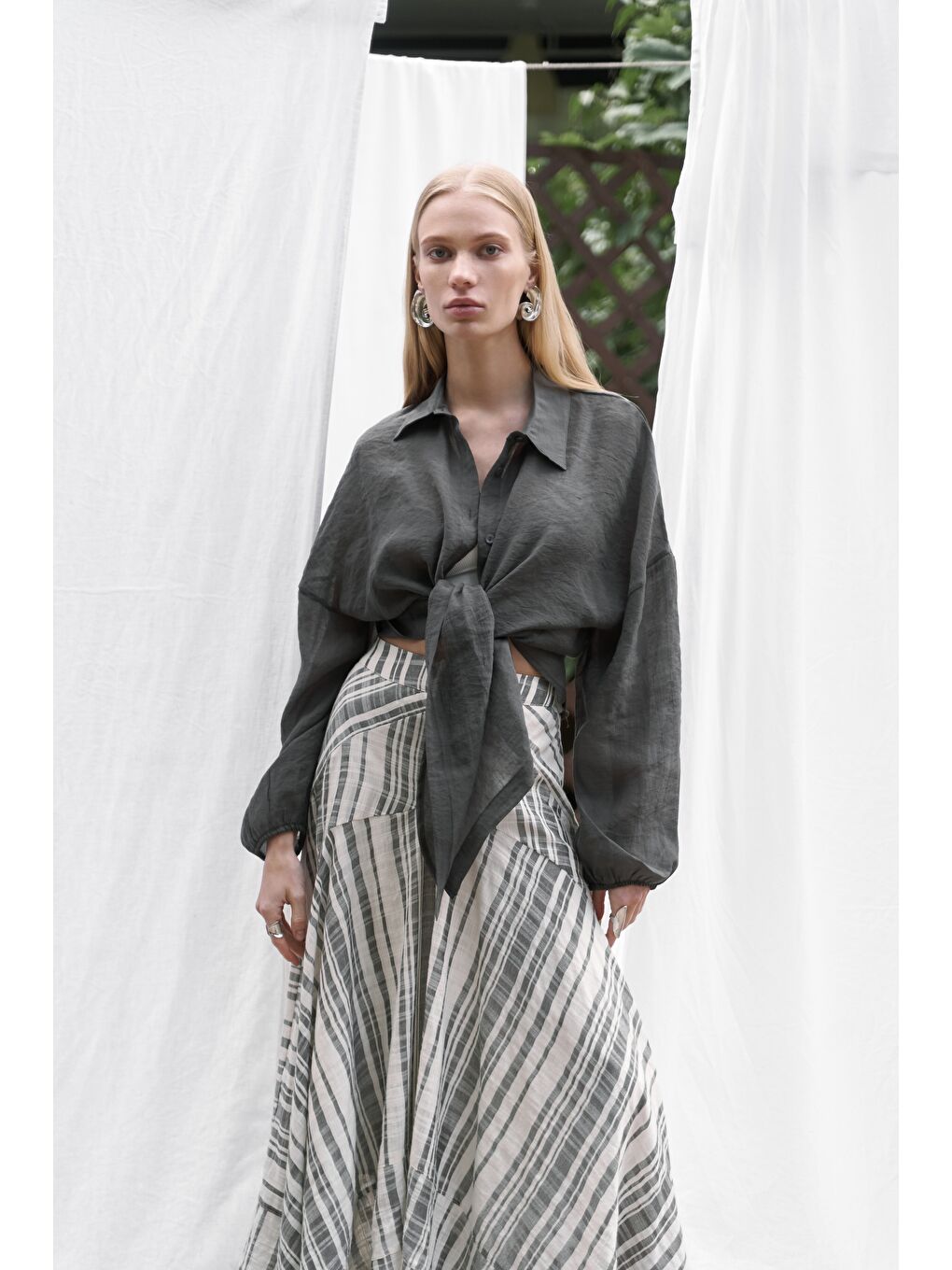 Peigi Çizgili Parçalı Siyah Midi Etek-1