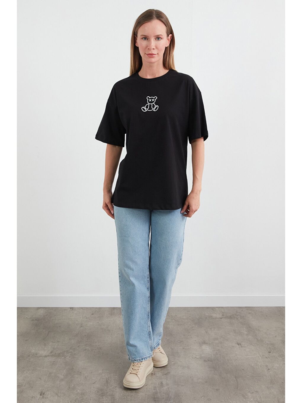 Siyah Ayıcık Baskılı Oversize Tişört-1