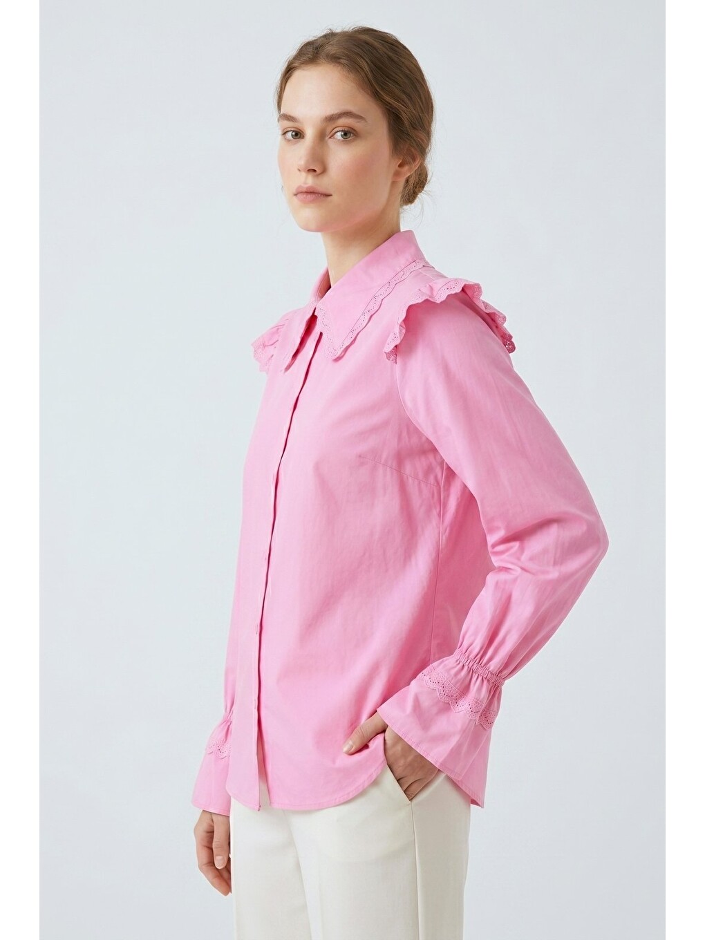 Pembe Oversize Kalıp Viktorya Esintili Fırfırlı Dantelli Gömlek-5