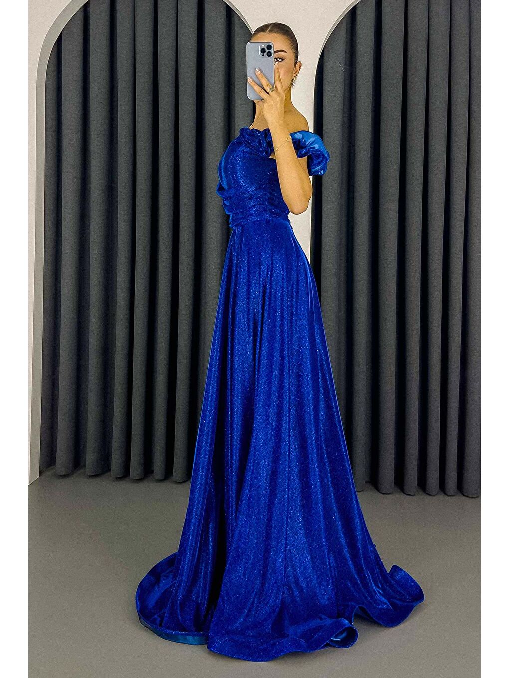 Mavi Kadın Saks Kolları Fırfırlı Simli Uzun Abiye Elbise-3