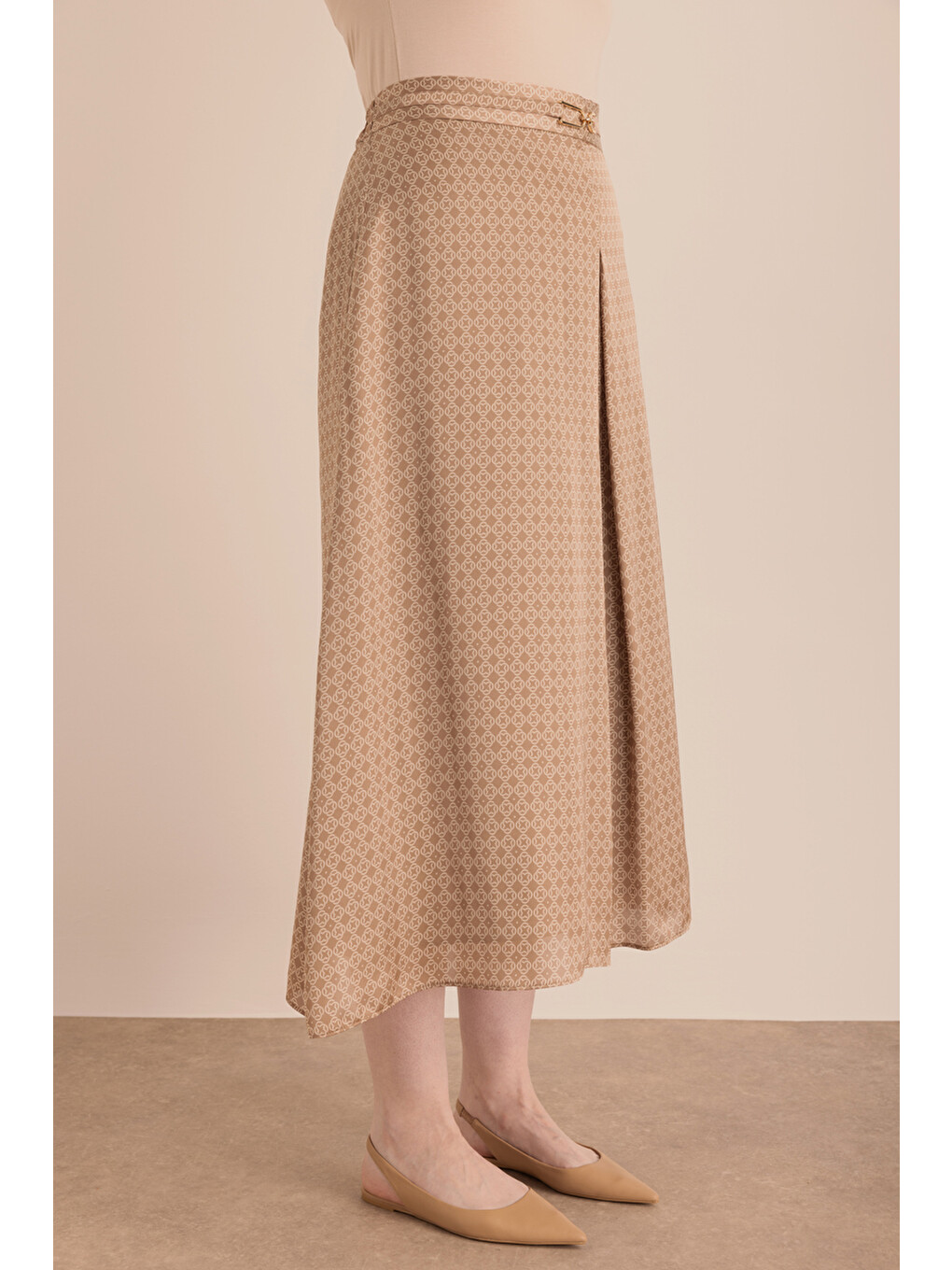 Kahverengi Camel Monogram Desenli Pilikaşe Detaylı Dokuma Etek-4