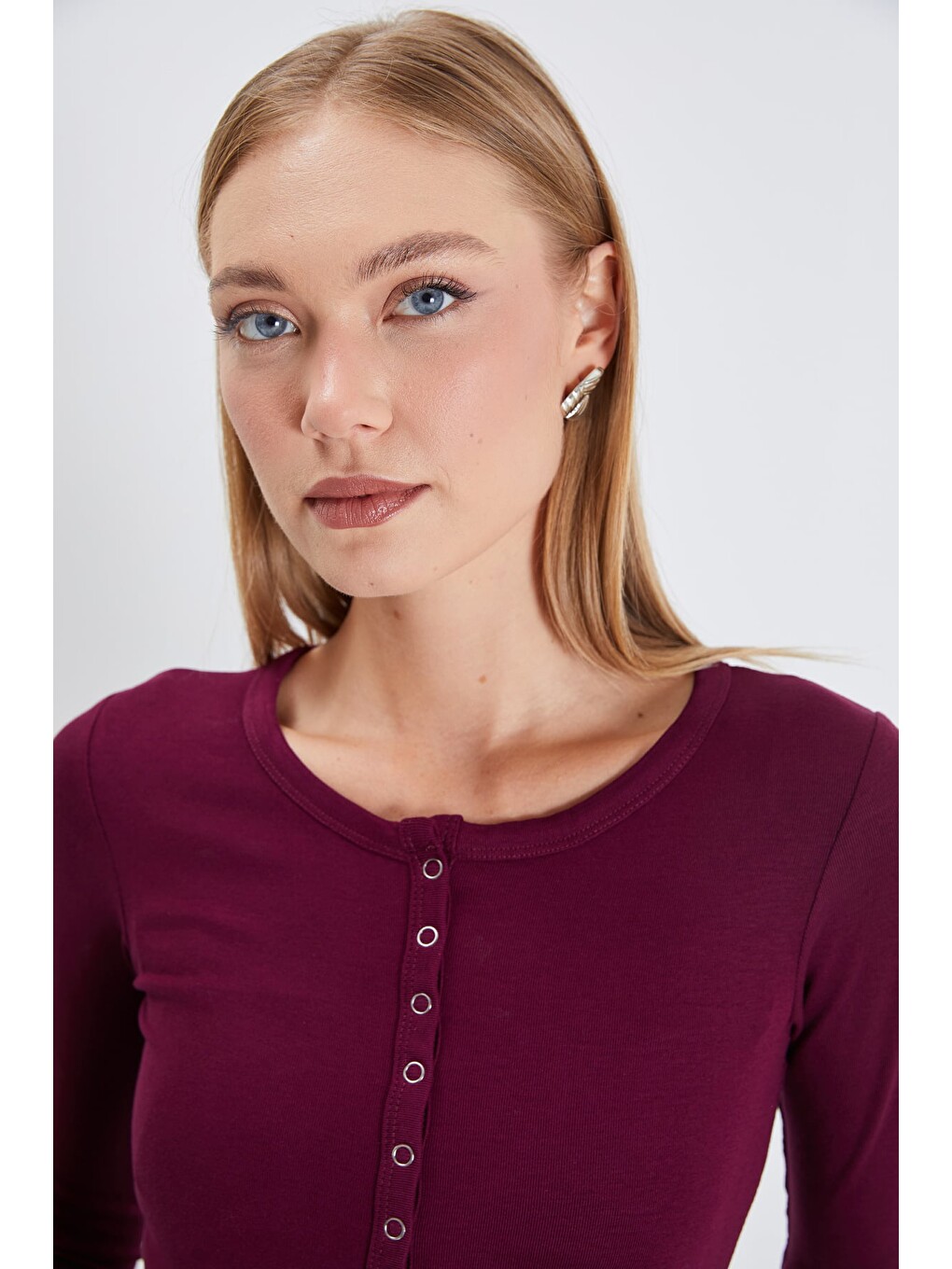 Mürdüm Önü Çıtçıtlı Ribanalı Slim Fit Bluz-4