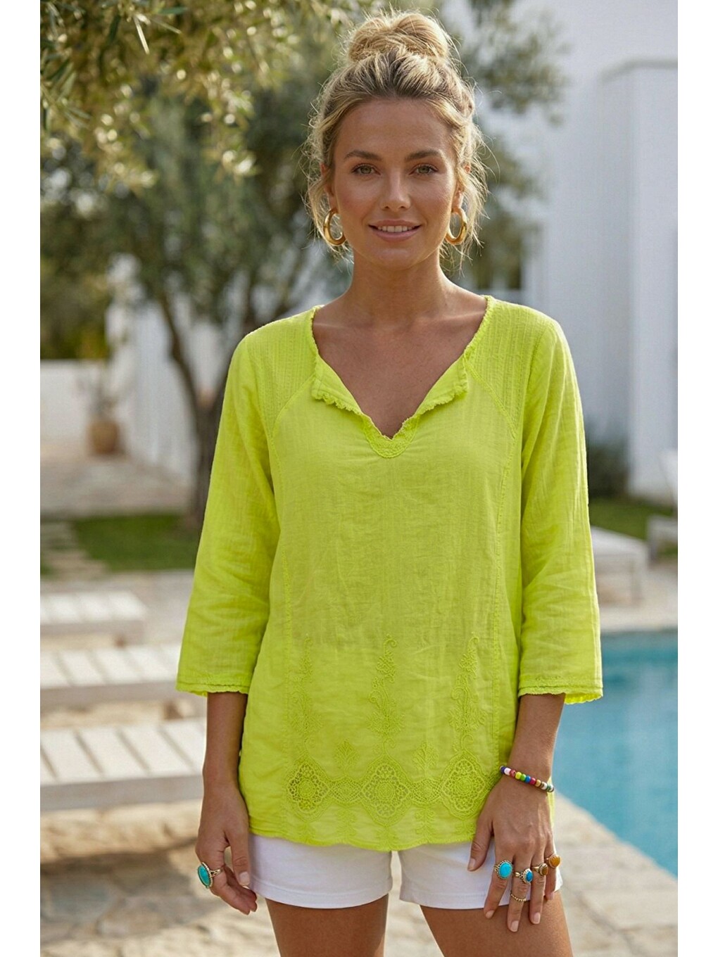 Neon Sarı Alttan Britli Yaka Düğmeli 3/4 Kol Delikişi Nakışlı Pamuklu Oversize Dokuma Bluz 65 51-4