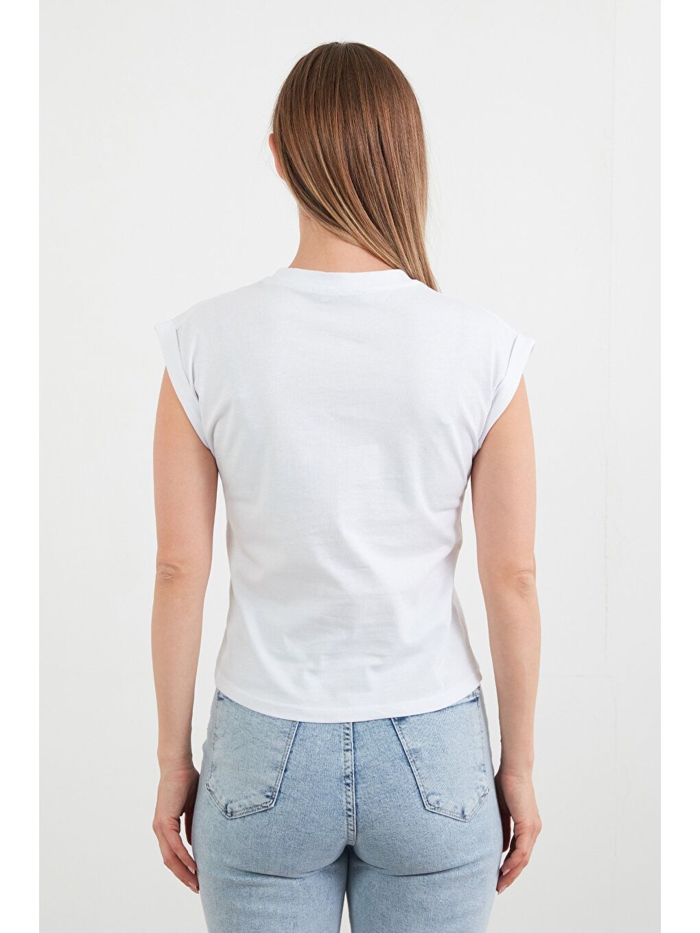 Beyaz Yazı Kabartma Baskılı Japone Kol Tişört-3