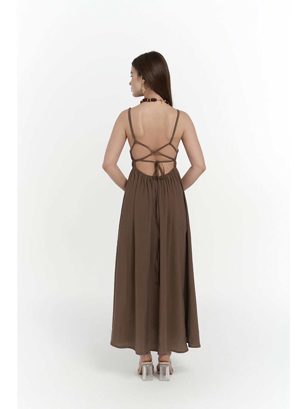 Kahverengi Alessia Büzgü Detay Askılı Uzun Kahve Elbise-4