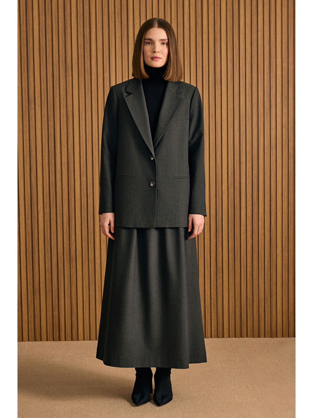 Antrasit Çizgili Yandan Cepli Etek