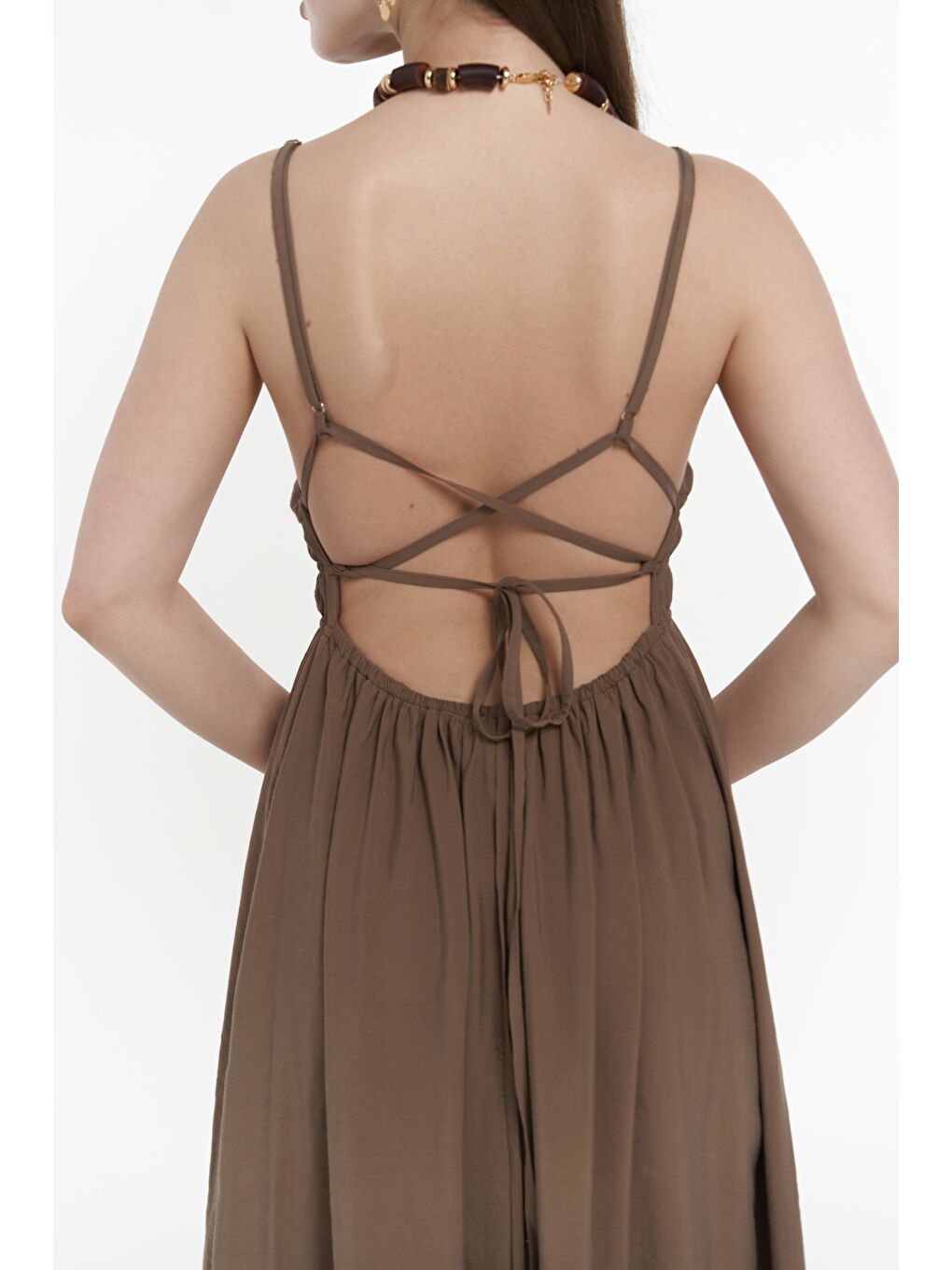 Kahverengi Alessia Büzgü Detay Askılı Uzun Kahve Elbise-7