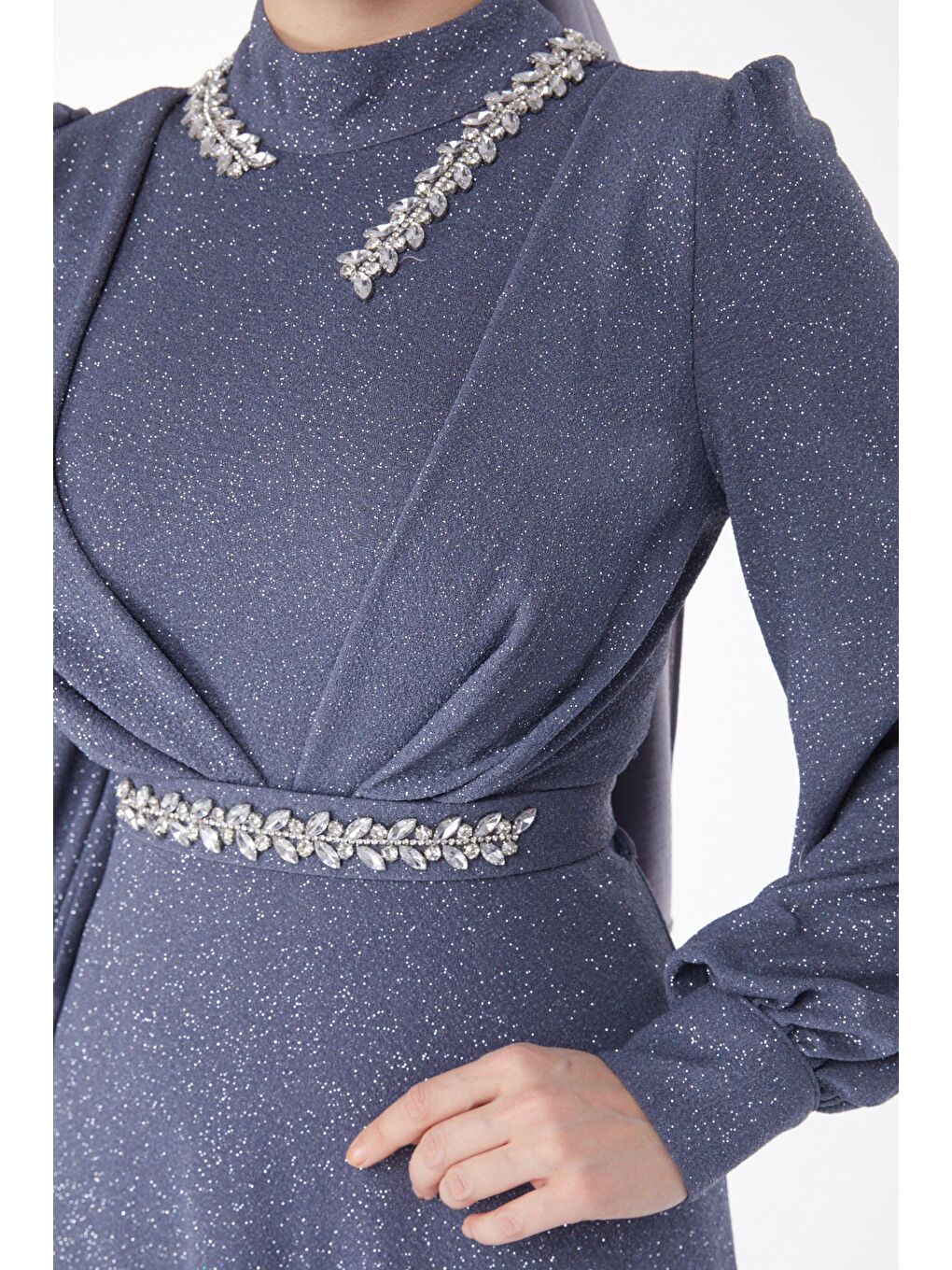 Hakim Yaka Kadın Gri Simli Yaka Taş Detaylı Abiye Elbise - 24594-6